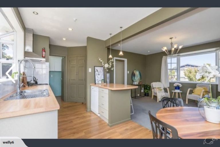 Photo of property in 9 Laburnum Grove, Maungaraki, Lower Hutt, 5010