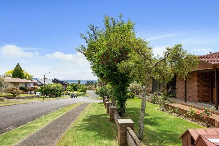 Photo of property in 12 Mark Place, Lynmore, Rotorua, 3010