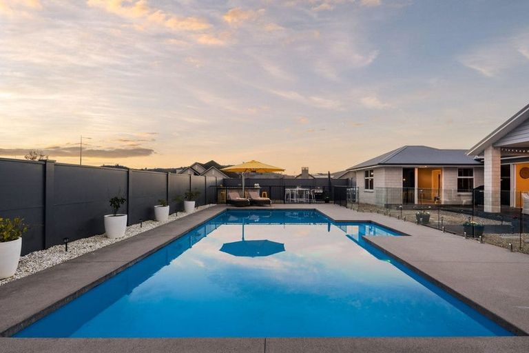 Photo of property in 85 Alan Livingston Drive, Cambridge, 3434