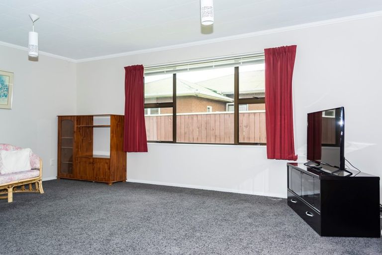 Photo of property in 5a Massey Street, Westown, New Plymouth, 4310