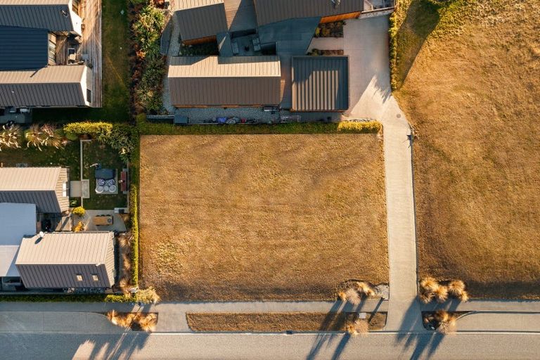 Photo of property in 9 Cunninghams Drive, Jacks Point, Queenstown, 9371