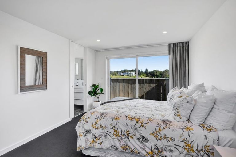 Photo of property in 54 Ainslee Street, Highlands Park, New Plymouth, 4312