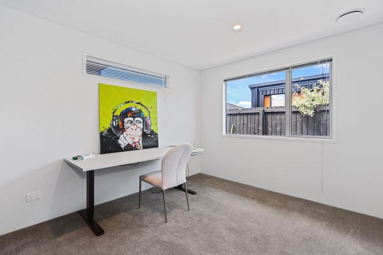 Photo of property in 33 Prestons Park Drive, Marshland, Christchurch, 8083