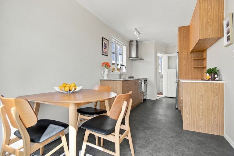 Photo of property in 28 Annandale Street, Lynmouth, New Plymouth, 4310