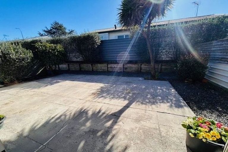 Photo of property in 4/4 Meadow Street, Mount Wellington, Auckland, 1062