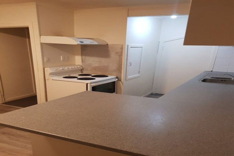 Photo of property in 7 Kia Ora Road, Beach Haven, Auckland, 0626