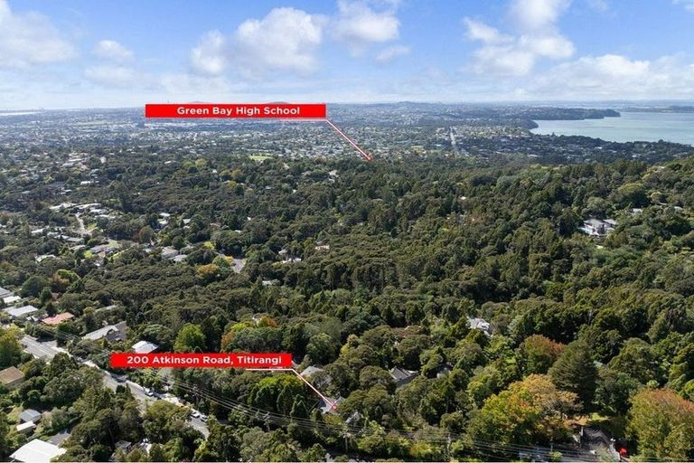 Photo of property in 200 Atkinson Road, Titirangi, Auckland, 0604