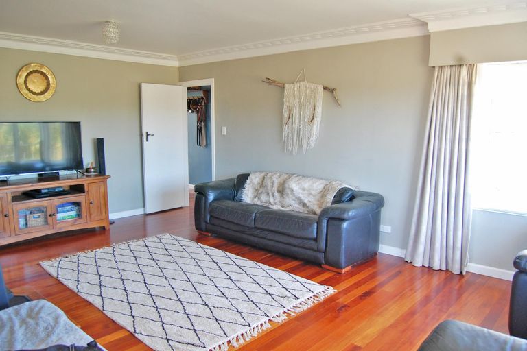 Photo of property in 31 Ranganui Road, Kaiwaka, 0573