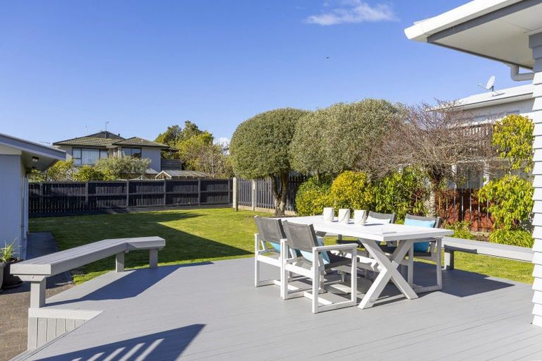 Photo of property in 12 Charles Crescent, Rainbow Point, Taupo, 3330