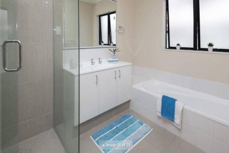 Photo of property in 10 Travers Place, Northpark, Auckland, 2013