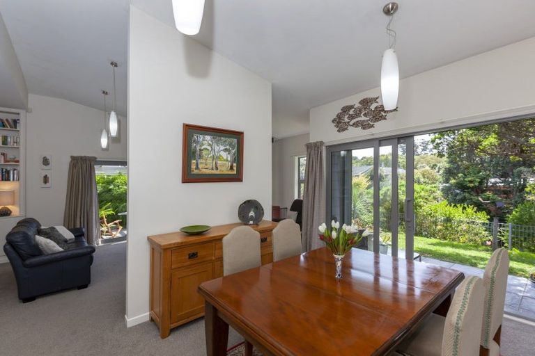 Photo of property in 5 Newry Road, Raumati Beach, Paraparaumu, 5032
