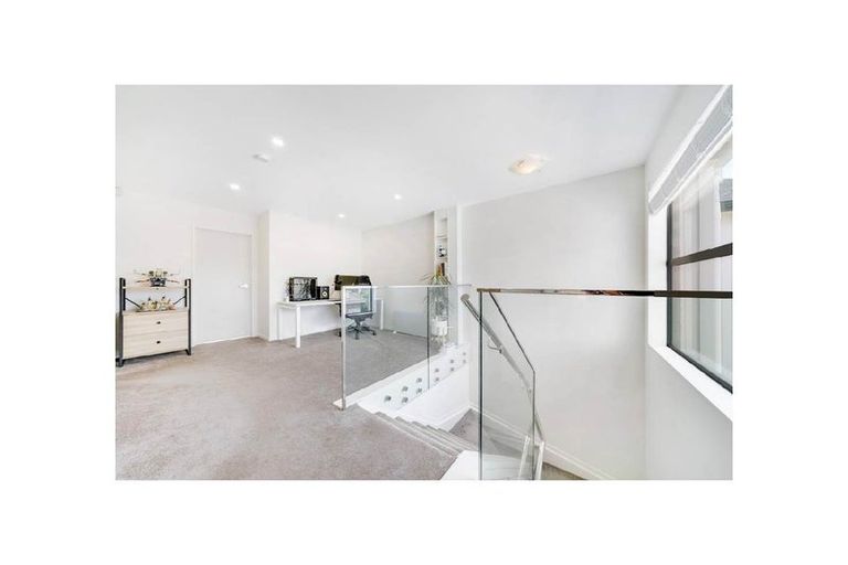 Photo of property in 23c Laurie Avenue, Papakura, 2110