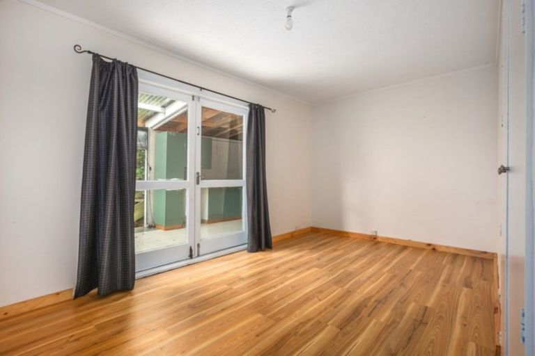 Photo of property in 3 Puketai Place, Pukerua Bay, 5026