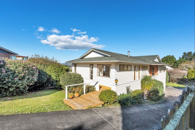 Photo of property in 23 Callender Place, Shelly Park, Auckland, 2014
