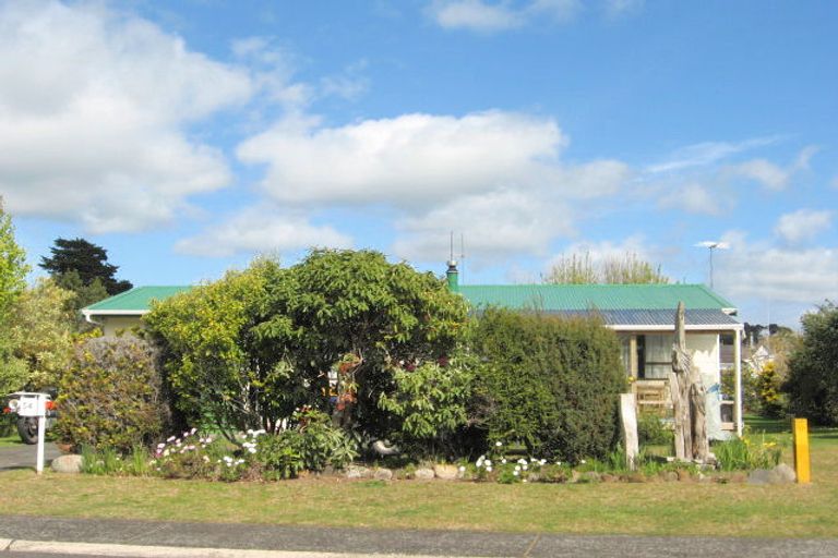 Photo of property in 54 Catherine Crescent, Whitianga, 3510