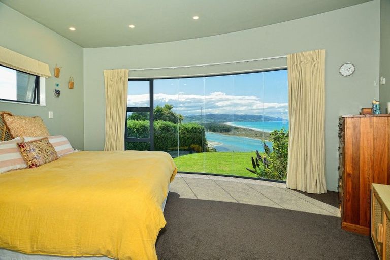 Photo of property in 225 Mahia East Coast Road, Mahia, 4198