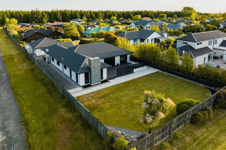 Photo of property in 38 Styx River Place, Spencerville, Christchurch, 8083