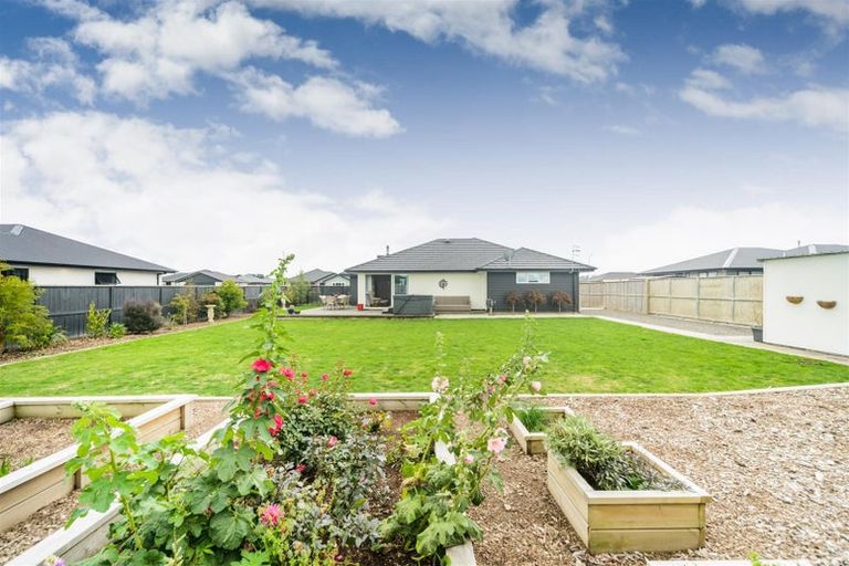 Photo of property in 19 George Street, Bulls, 4818