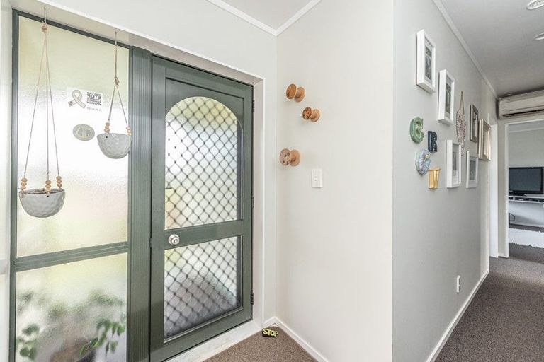 Photo of property in 15 Rangitatau Road West, Pakaraka, Wanganui, 4574