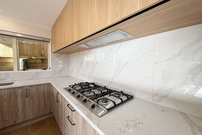 Photo of property in 7a Marco Place, Highland Park, Auckland, 2010