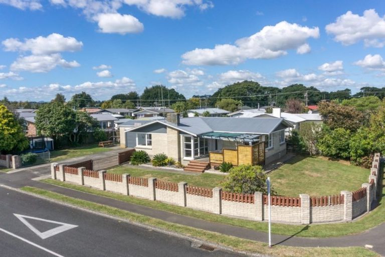 Photo of property in 2 Katherine Place, Melville, Hamilton, 3206