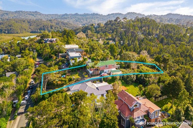 Photo of property in 22 Arapito Road, Titirangi, Auckland, 0604