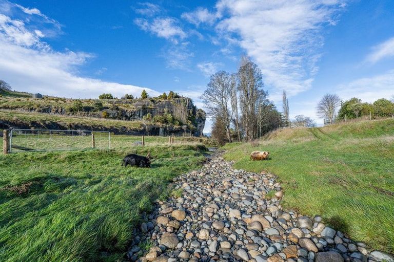 Photo of property in 1270 Clifden Highway, Orawia, Otautau, 9691