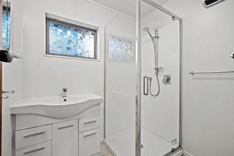 Photo of property in 2/20 Roulston Street, Pukekohe, 2120