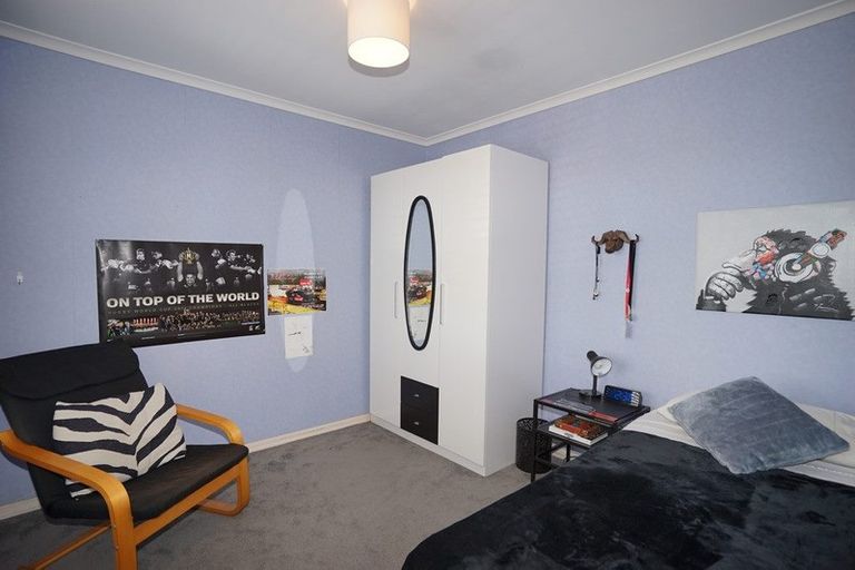 Photo of property in 131 Chelsea View Drive, Chatswood, Auckland, 0626