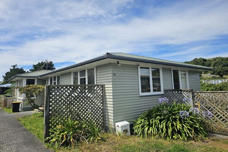 Photo of property in 15 Tawa Street, Tawa, Wellington, 5028