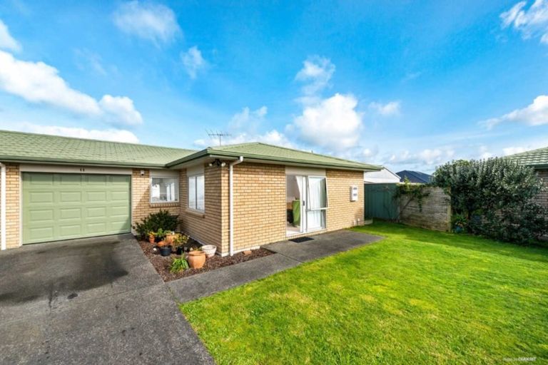 Photo of property in 4/8 Village Place, Tuakau, 2121