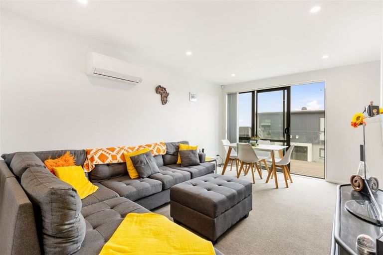 Photo of property in 13 Glenae Lane, Hobsonville, Auckland, 0618