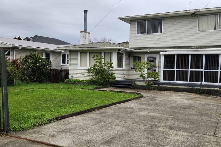 Photo of property in 5 Alan Avenue, Henderson, Auckland, 0610