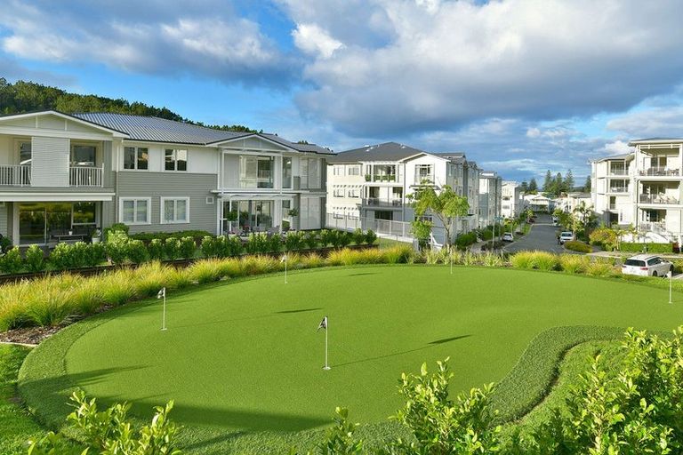 Photo of property in 10 Plantation Terrace, Orewa, 0931