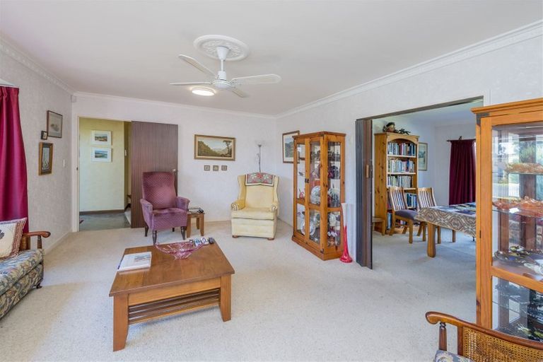 Photo of property in 6 Eden Street, Levin, 5510