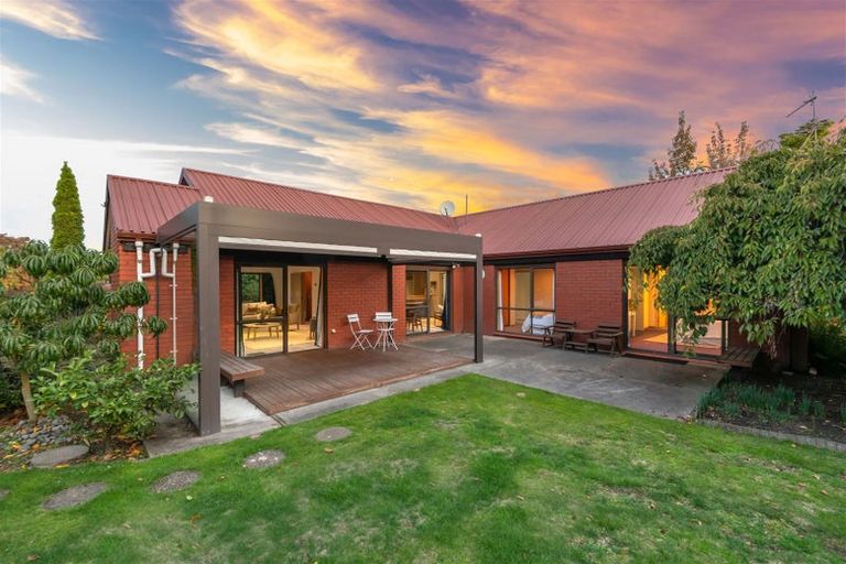 Photo of property in 15 Nepal Place, Burnside, Christchurch, 8053