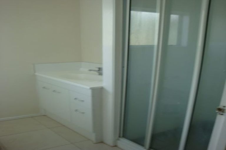 Photo of property in 1/69 Monarch Avenue, Hillcrest, Auckland, 0627