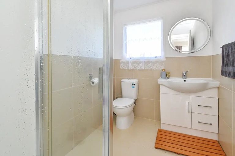 Photo of property in 1/20 Secretariat Place, Randwick Park, Auckland, 2105