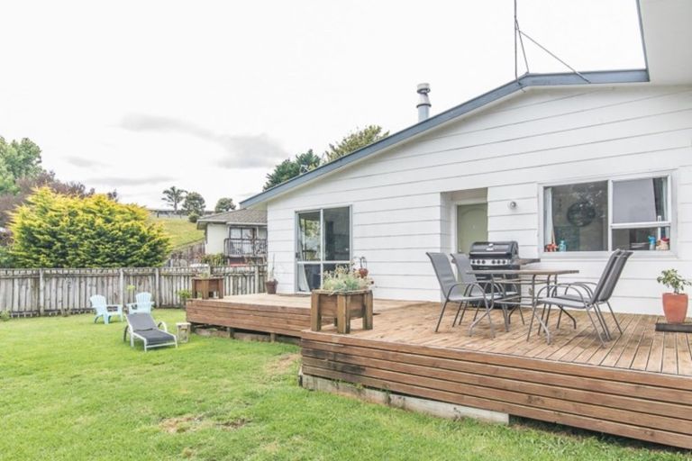 Photo of property in 86 Aorangi Road, Paraparaumu, 5032