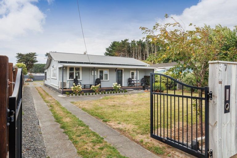 Photo of property in 27 Punga Street, Tangimoana, 4822
