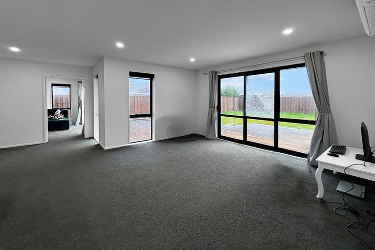 Photo of property in 35a Masefield Drive, Rolleston, 7614