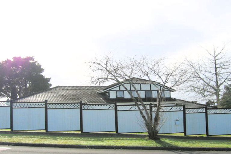 Photo of property in 1/2 Escalona Street, Kamo, 0112