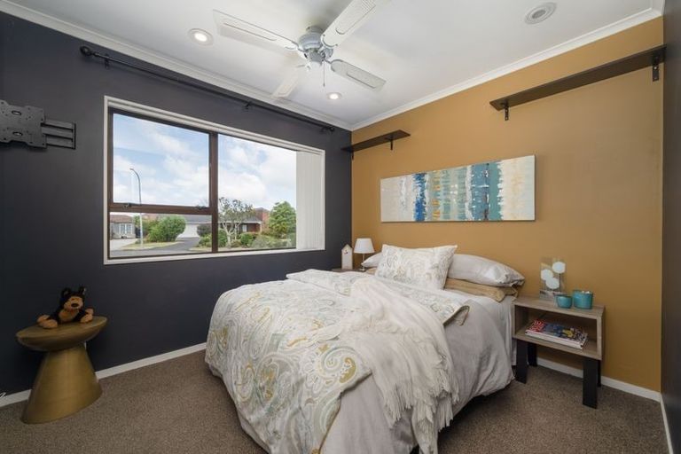 Photo of property in 1/20 Seneca Court, Golflands, Auckland, 2013