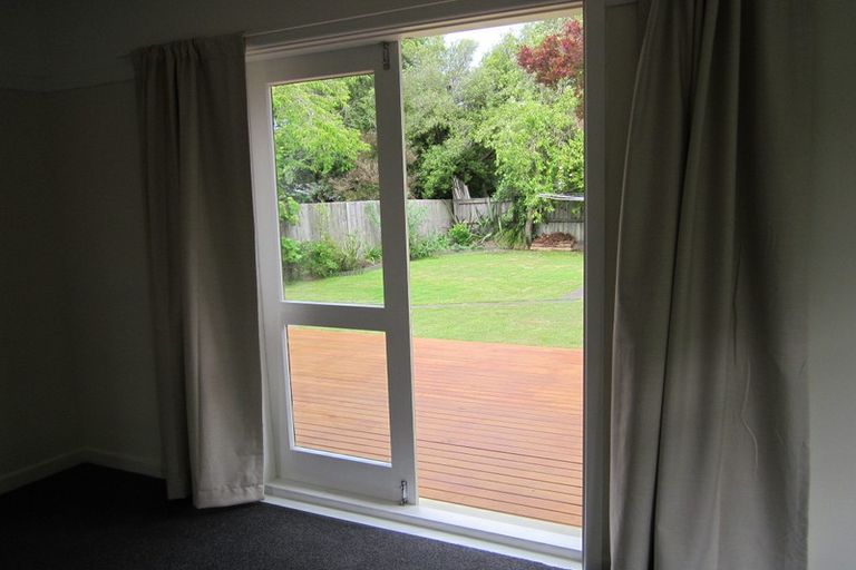 Photo of property in 218 Weston Road, St Albans, Christchurch, 8052