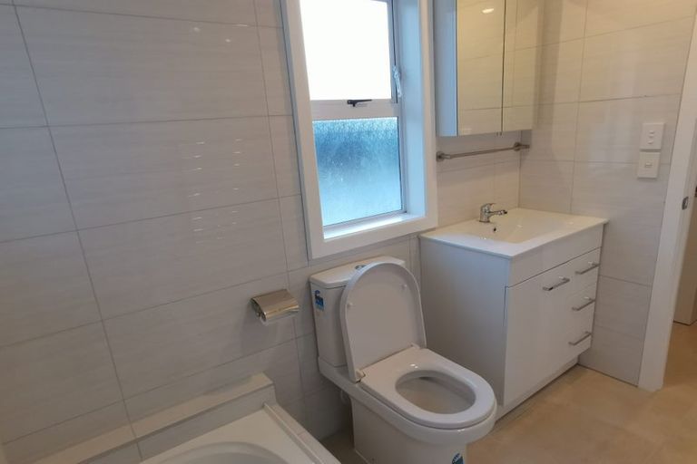 Photo of property in 44 Brandon Road, Glen Eden, Auckland, 0602