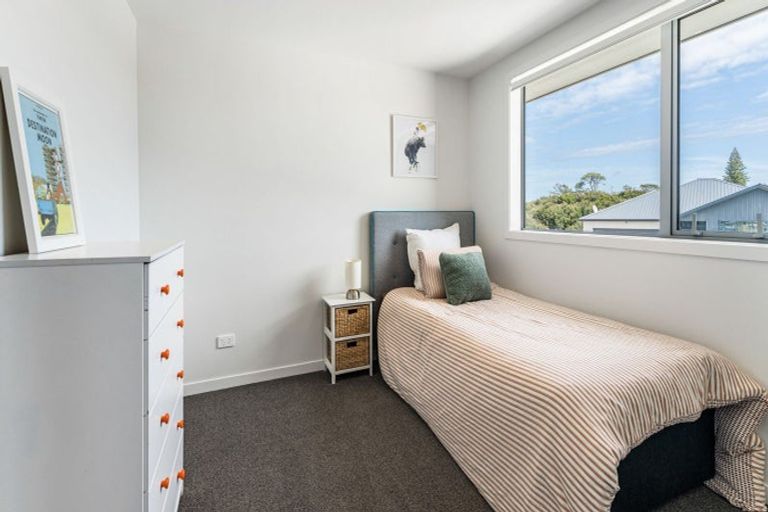 Photo of property in 11 Waikohi Avenue, Glenbrook, Waiuku, 2681