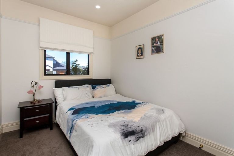 Photo of property in 39 Garreg Road, Fendalton, Christchurch, 8052
