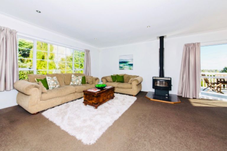 Photo of property in 24 Venus Place, Half Moon Bay, Auckland, 2012