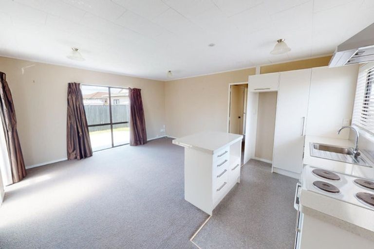 Photo of property in 126 Roberts Line, Kelvin Grove, Palmerston North, 4414
