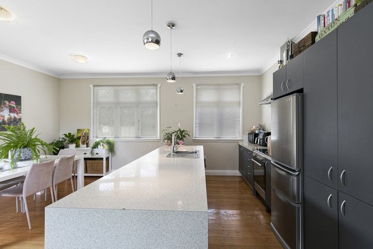 Photo of property in 178b Oxford Terrace, Epuni, Lower Hutt, 5011